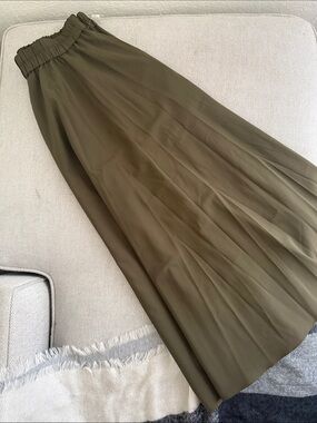 Rachel Zoe Olive Midi Skirt with Elastic Waist